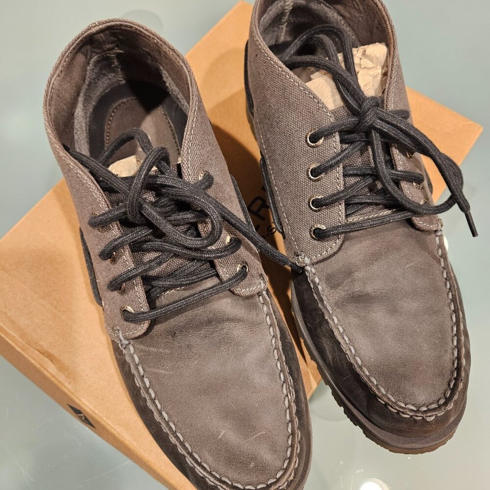 Sperry Leeward Lug Chukka Grey US9M NIB
